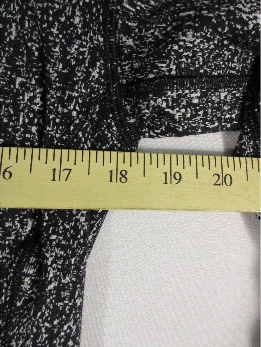 Lululemon Womens Outrun Long Sleeve Running Top Size M Suited Print White/Black - Picture 2 of 7